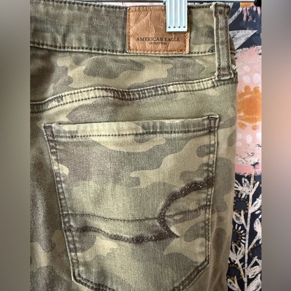 American Eagle Outfitters Camo Super Stretch Pants - Picture 3 of 5